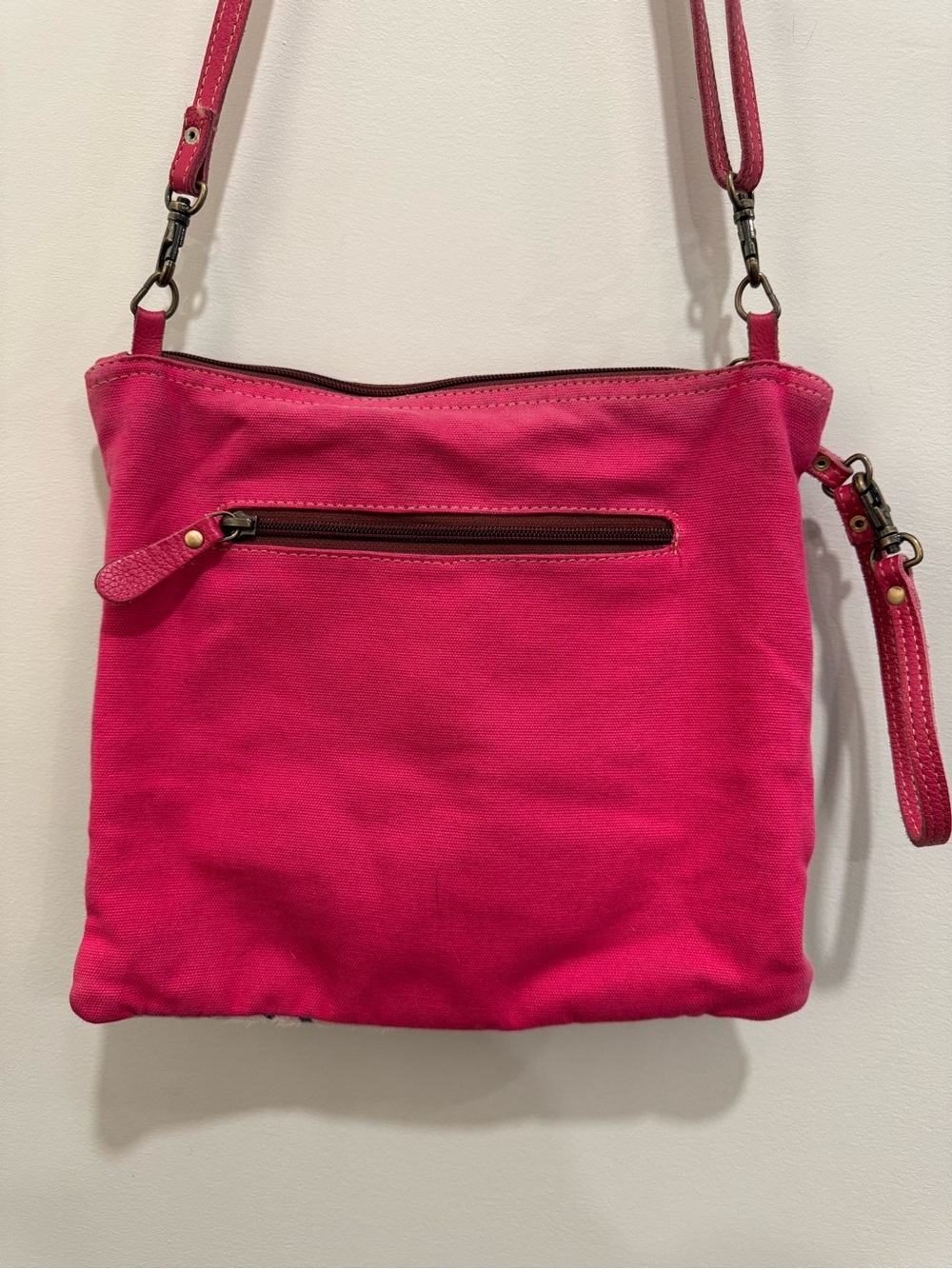Myra Bag Pink Tooled Leather Cowhide Crossbody Rainbow Speckled - Picture 3 of 8